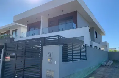 Ótima casa com 3 suítes no jardim campeche em florianópolis