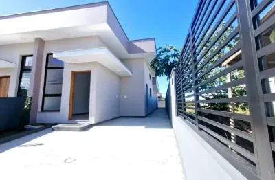 Linda casa com 3 quartos no bairro campeche  em florianópolis