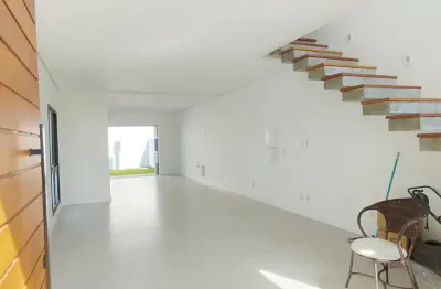Linda casa residencial de 127m² com 3 quartos no carianos em florianópolis