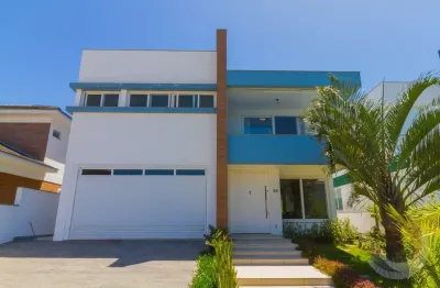 Linda casa residencial de 4 dormitórios no bairro morro das pedras