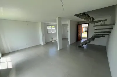 Linda casa com 4 quartos no bairro morro das pedras  em florianópolis