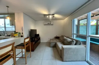 Linda casa em condomínio fechado com 3 quartos no morro das pedras