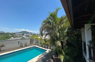 Linda casa residencial de 530m² com 4 quartos no joão paulo em florianópolis