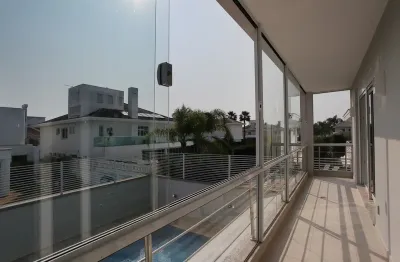 Maravilhosa casa alto padrão de 6 suítes em jurerê internacional