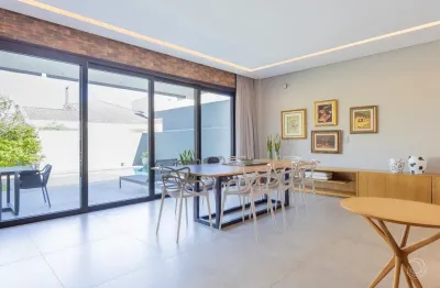 Casa Alto Padrão de 5 quartos no bairro Jurerê Internacional