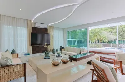 MARAVILHOSA Casa Alto Padrão com 7 quartos em Jurerê Internacional