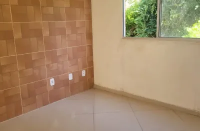 Apartamento com 2 quartos para alugar na Rua Sucupió, 74, Catu de Abrantes, Camaçari