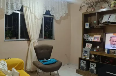 Colinas de pituacu  com garagem  2/4 valor  150.000,00