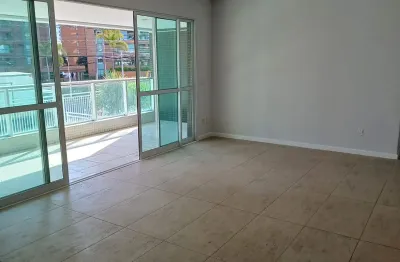 Apartamento com 4 quartos à venda na Avenida Luís Viana, Alphaville I, Salvador