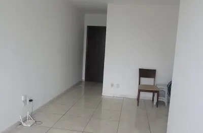 Apartamento à venda na Conjunto Bosque Imperial, 677, São Marcos, Salvador