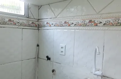 Apartamento com 2 quartos à venda na Travessa Valdomiro Pereira Lima, 367, Vila Canária, Salvador