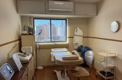 Ponto comercial com 1 sala à venda na Rua Alceu Amoroso Lima, 578, Caminho das Árvores, Salvador