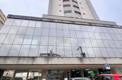 Apartamento com 3 dormitórios sendo 1 suíte à venda, 102 m² por R$ 649.000 - Centro - Joinville/SC