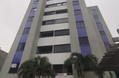Vendo apto em lauro de freitas - 2 quartos - nascente