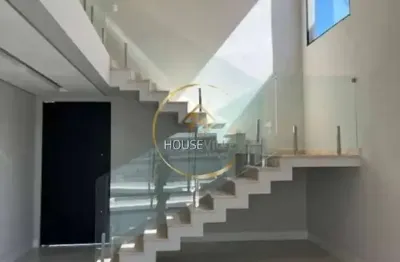 Casa sobrado, 3 dormitórios(1 suíte), piscina, 4 vagas,terras do vale.