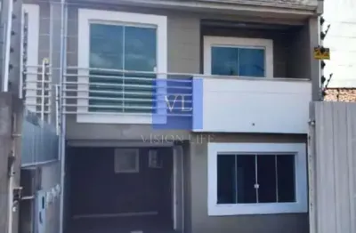 Amplo sobrado no bairro cajuru, com area gourmet e 4 quartos