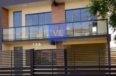 Sobrado Novo no Portão: Conforto e Modernidade em Curitiba - 3 Quartos, 1 Suíte, 2 Vagas de Garagem - R$ 750.000