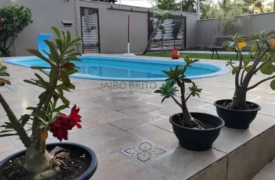 Vende-se linda casa de alto padrão próxima à praia do sul em ilhéus