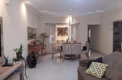 Casa em condomínio fechado com 3 quartos à venda na avenida ferdinando viacava, 873, joão aranha, paulínia, 190 m2 por r$ 795.000