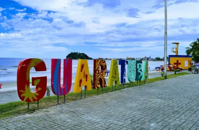 Casa com 3 quartos à venda na Rua João Gualberto, Centro, Guaratuba