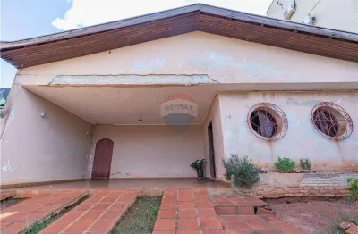 Casa à venda na Cristiano Olsen, 401, Jardim Sumaré, Araçatuba