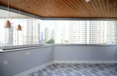 Apartamento com 3 quartos para alugar na Avenida Juriti, Vila Uberabinha, São Paulo