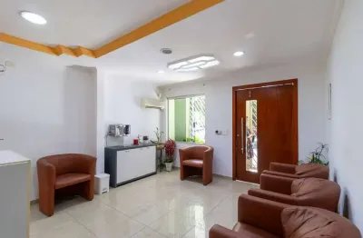 Casa com 4 quartos à venda na Rua Lydia Simões Cabral, Indianópolis, São Paulo