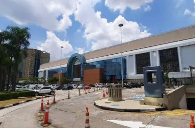 br /
    Conjuntgo Comercial no Shopping Ibirapuera 48m² 2 vagasbr /