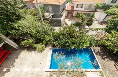 Casa com 3 quartos à venda na Rua Petrópolis, 216, Sumaré, São Paulo