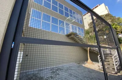 Prédio para alugar na Rua Benedito Augusto do Nascimento, Jardim Pilar, Mauá