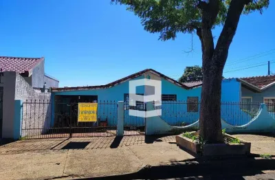 Casa com 3 dormitórios à venda, 85 m² por r$ 150.000,00 - núcleo habitacional afonso alves de camargo - apucarana/pr