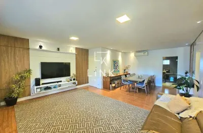 Apartamento reformado 4 quartos com 2 vagas no santa lúcia