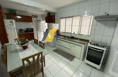 Casa com 3 quartos à venda no Jardim Santa Adelia, São Paulo 