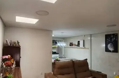 Linda casa totalmente reformada à venda. ao lado do parque regional da criança!