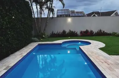 Casa com 4 quartos à venda na Rua Maestro Fumimasa Otani, 90, Jardim Cidade Monções, Maringá