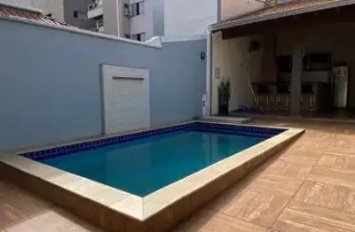 Casa com 3 quartos à venda na Rua Marechal Floriano Peixoto, 1102, Zona 07, Maringá