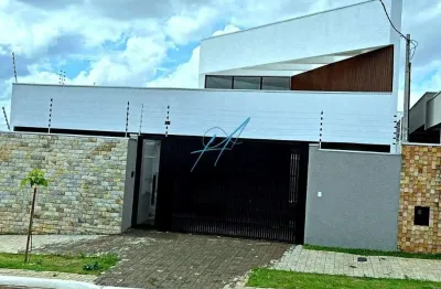 Casa maravilhosa com espaço, amplo moderna tudo que sua família precisa..