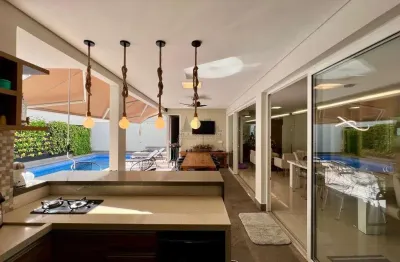 Casa em condomínio fechado com 4 quartos à venda na Rua Pioneiro Domingos Salgueiro, 542, Jardim Cidade Monções, Maringá