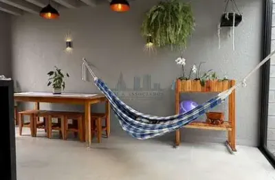 Casa com 3 quartos à venda na Rua Professor Carlos Alexandre Moraes, 61, Jardim Monte Carlo, Maringá