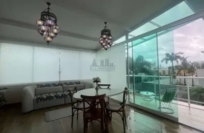 Casa em condomínio fechado com 4 quartos para alugar na Avenida Doutor Gastão Vidigal, 2655, Zona 08, Maringá