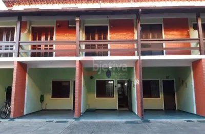 Casa triplex condomínio, 3 quartos, 3 vagas - peró - cabo frio