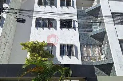 Cobertura a venda de 4 quartos toda mobiliada no centro de cabo frio