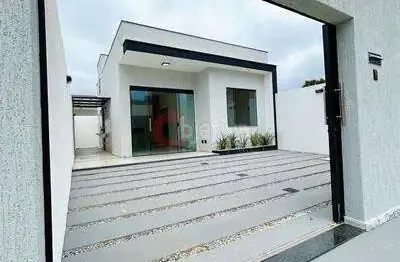 Excelente casa independente de 2 quartos à venda no guriri - cabo frio.