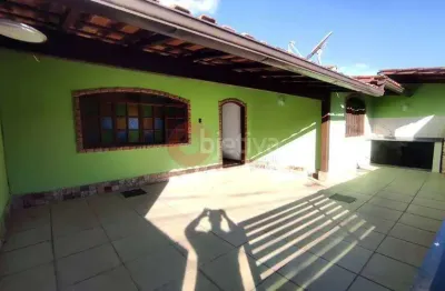 Casa a venda no village do sol i com 3 quartos - palmeiras - cabo frio