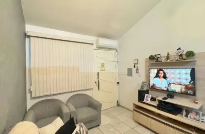 Casa com churrasqueira e portaria 24h em canudos, novo hamburgo - venda