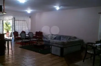 Casa com 6 quartos à venda na rua sanazar mardiros, 674, presidente altino, osasco, 670 m2 por r$ 3.000.000
