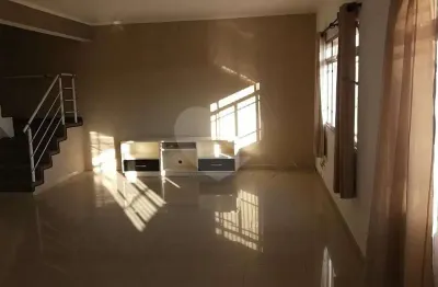 Casa com 3 quartos à venda na rua nabuco de araújo, 74, vila mariza mazzei, são paulo, 250 m2 por r$ 890.000