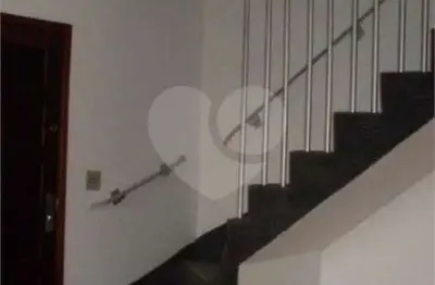 Casa com 3 quartos à venda na rua sebastião de freitas, 29, vila constança, são paulo, 220 m2 por r$ 800.000
