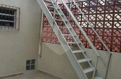 Casa com 3 quartos à venda na rua alexandre danel, 7, vila pita, são paulo, 200 m2 por r$ 585.000