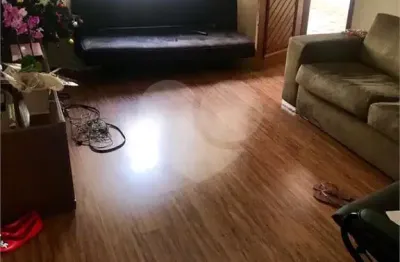 Casa com 2 quartos à venda na rua joaquim de almeida morais, 158, brasilândia, são paulo, 250 m2 por r$ 900.000